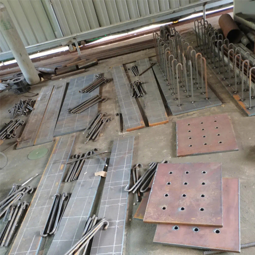 有哪些其他因素会影响昆明预埋件位置的确定？